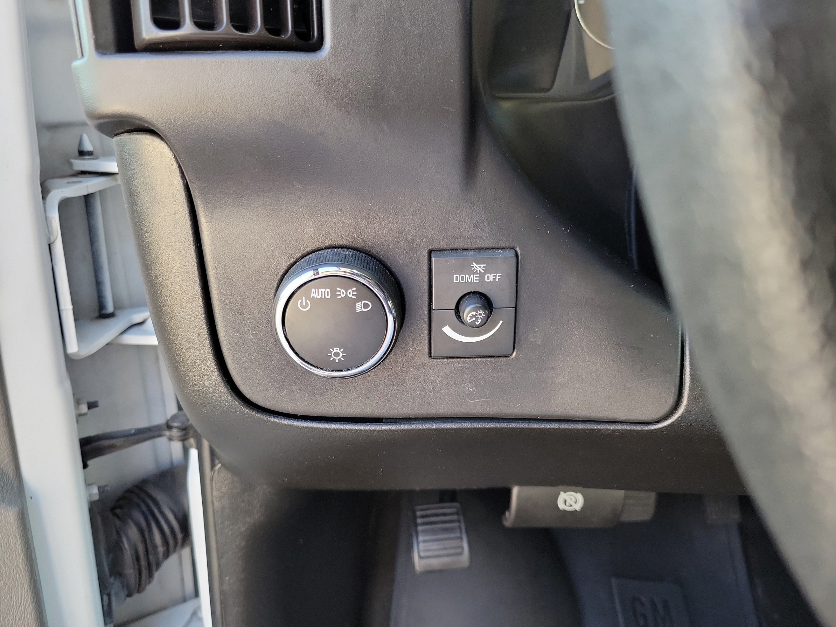 Used 2018 Chevrolet Express 3500 LT w/ LT Preferred Equipment Group RWD image 11