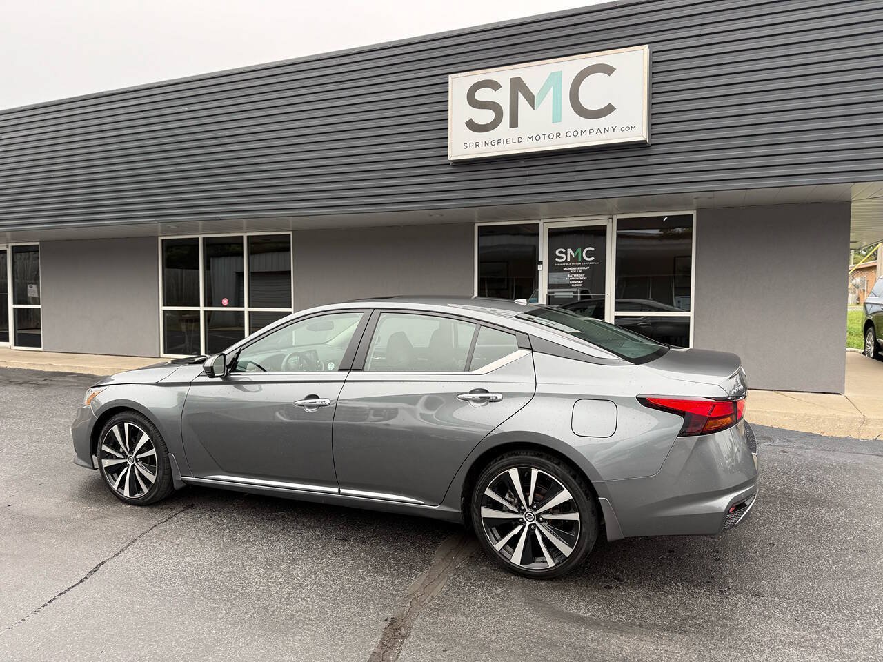 Used 2020 Nissan Altima 2.5 Platinum AWD/4WD image 9