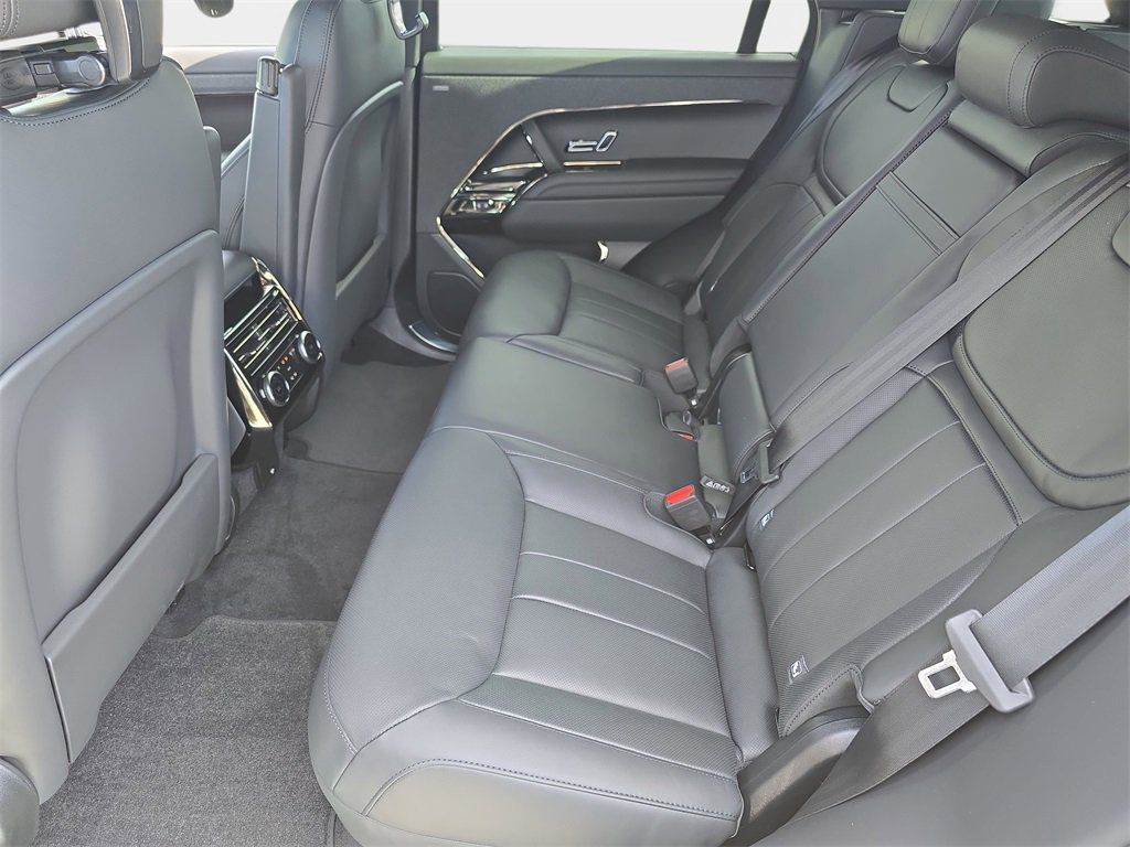 New 2026 Land Rover Range Rover Sport Dynamic SE image 15