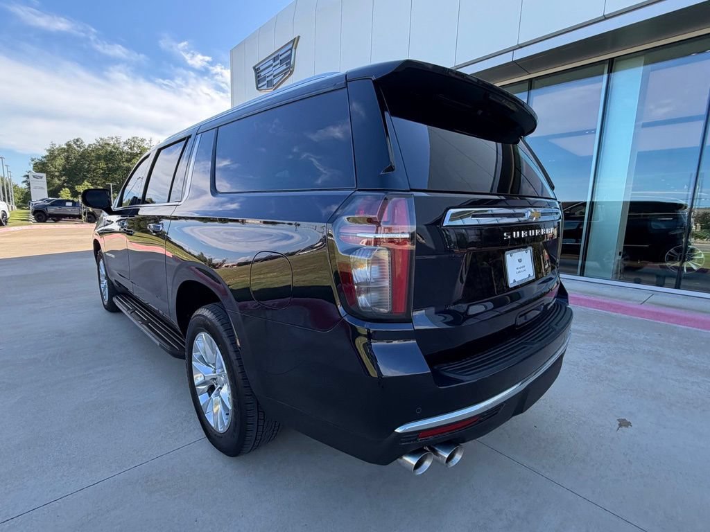 Used 2023 Chevrolet Suburban Premier AWD/4WD image 2