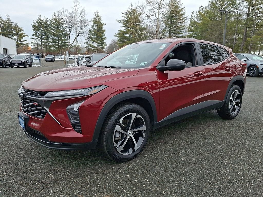 Certified 2024 Chevrolet Trax RS image 3