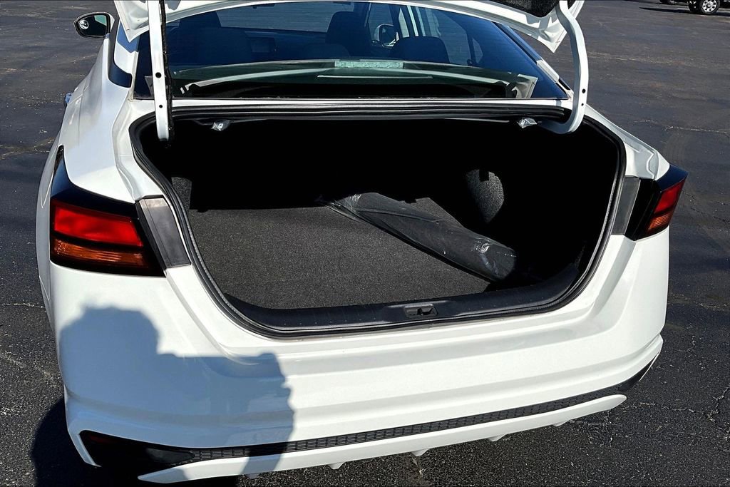 Used 2022 Nissan Altima 2.5 S image 8