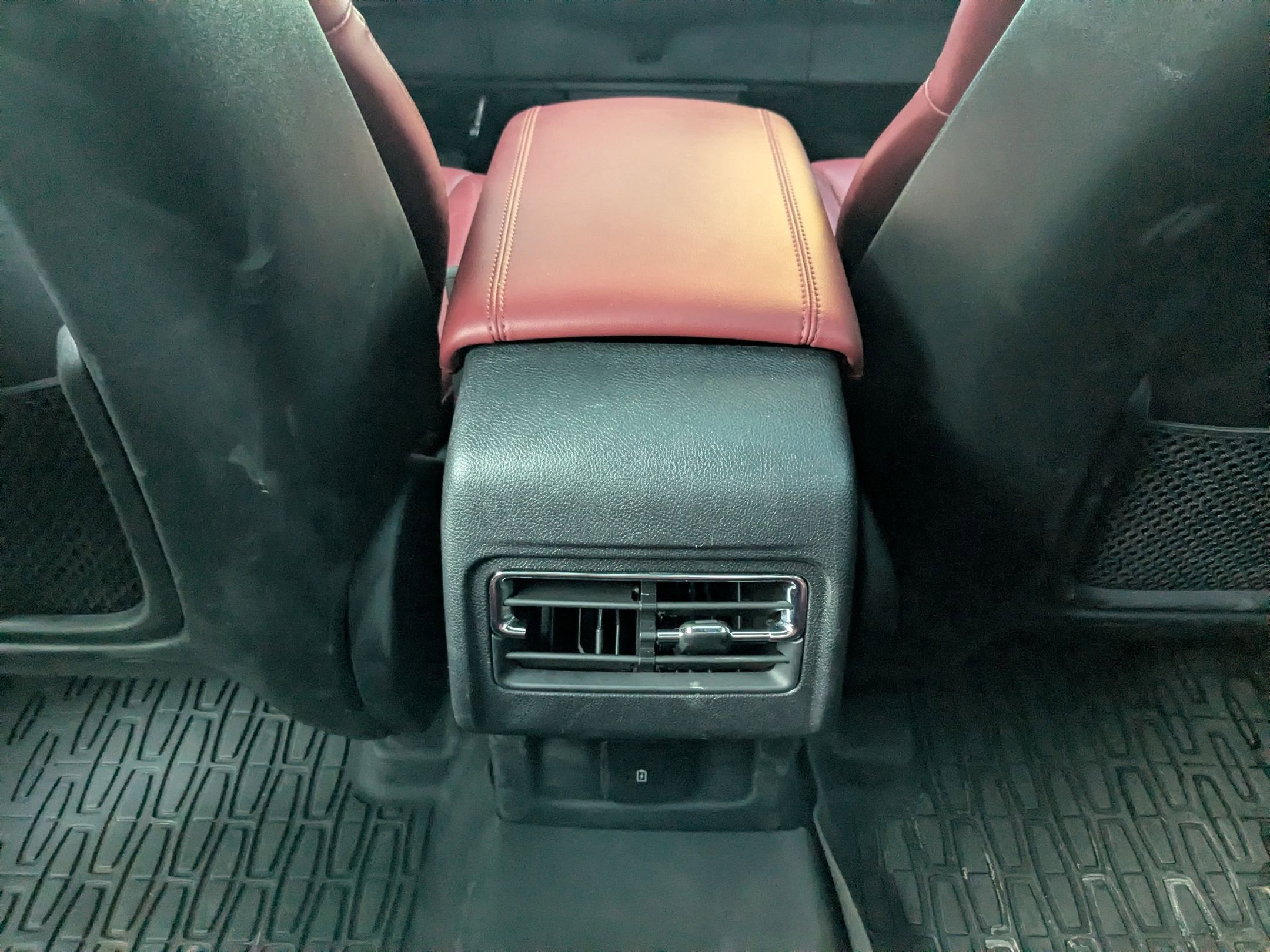 Used 2024 Lincoln Corsair Grand Touring image 22