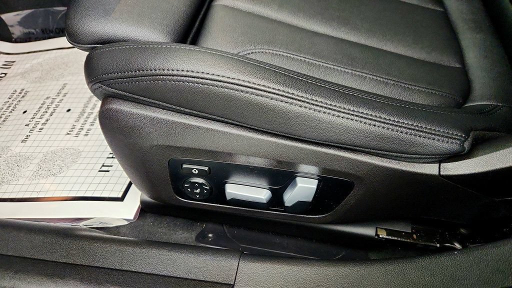 Used 2021 BMW 330i xDrive Sedan w/ Convenience Package AWD/4WD image 12