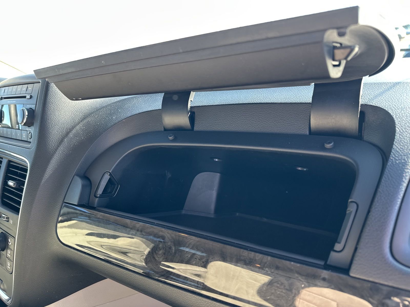 Used 2014 Dodge Grand Caravan SE w/ Quick Order Package 29E SE image 38