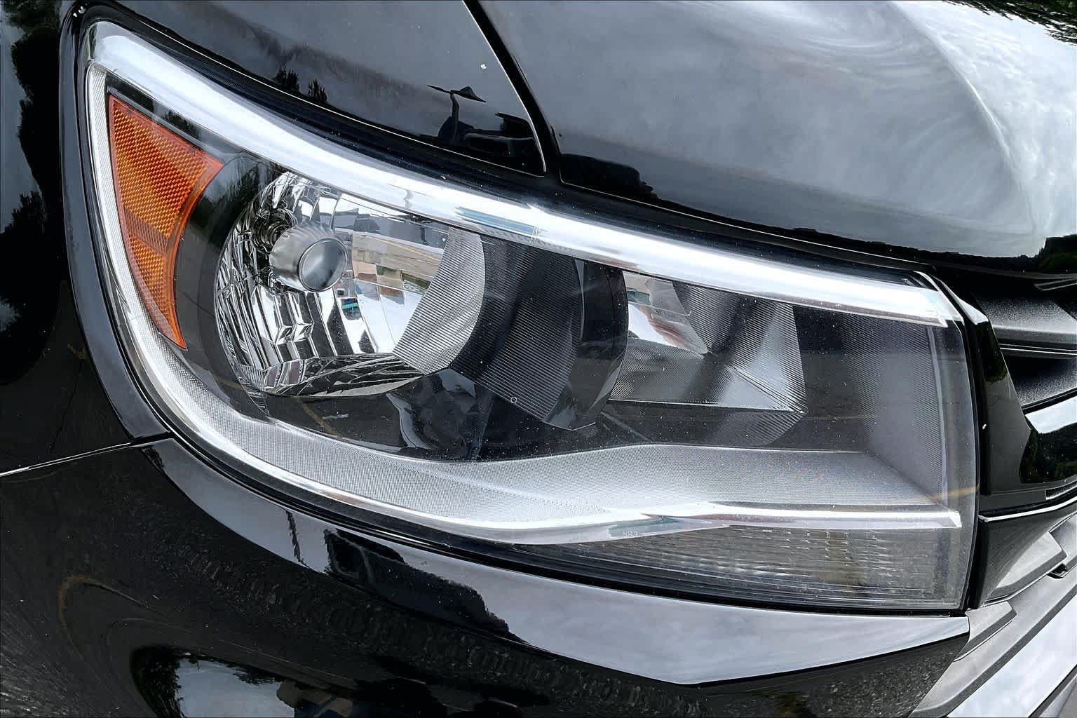 Used 2022 Chevrolet Colorado LT w/ Safety Package AWD/4WD image 27