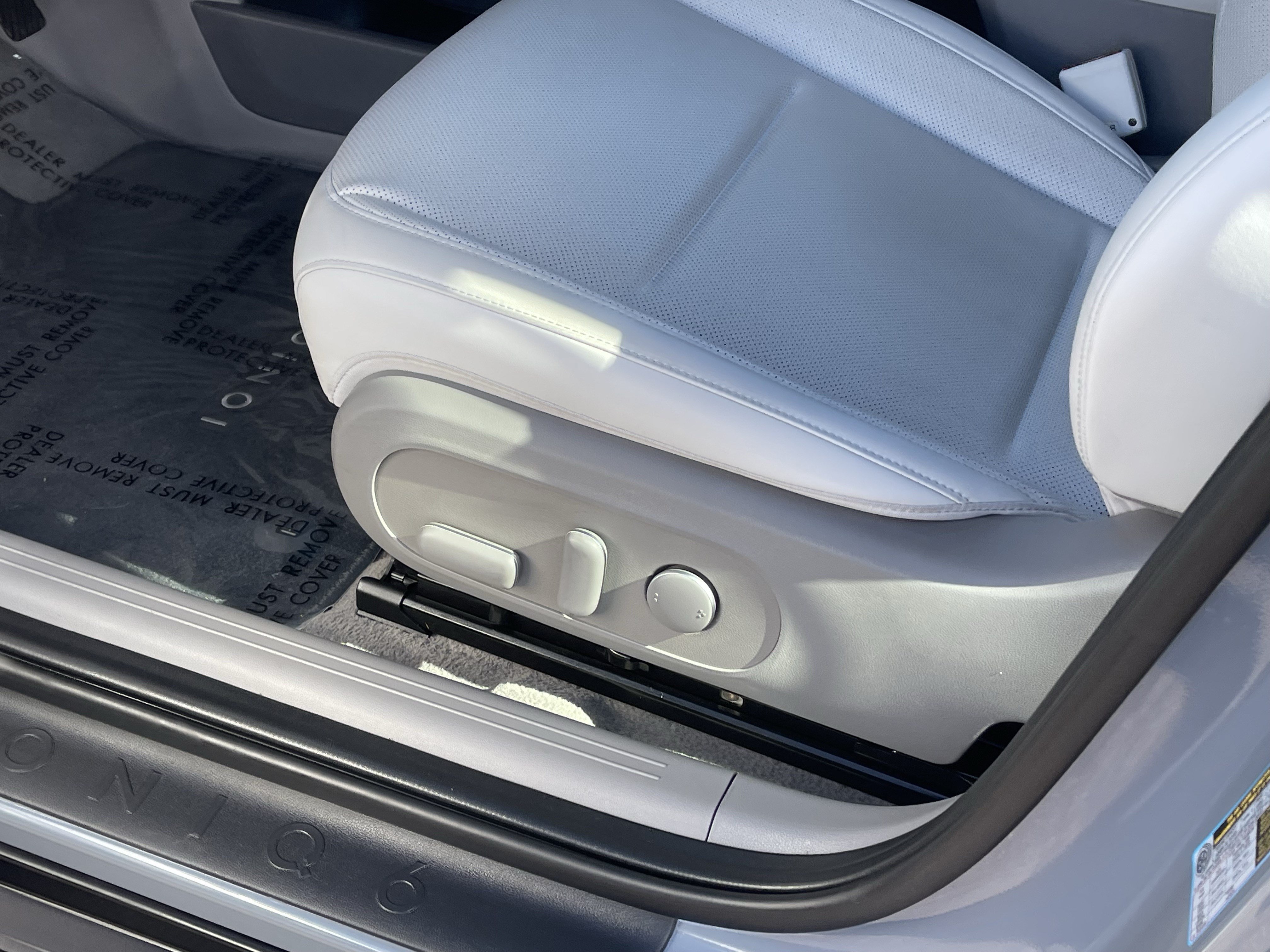 Certified 2025 Hyundai Ioniq 6 SEL RWD image 18