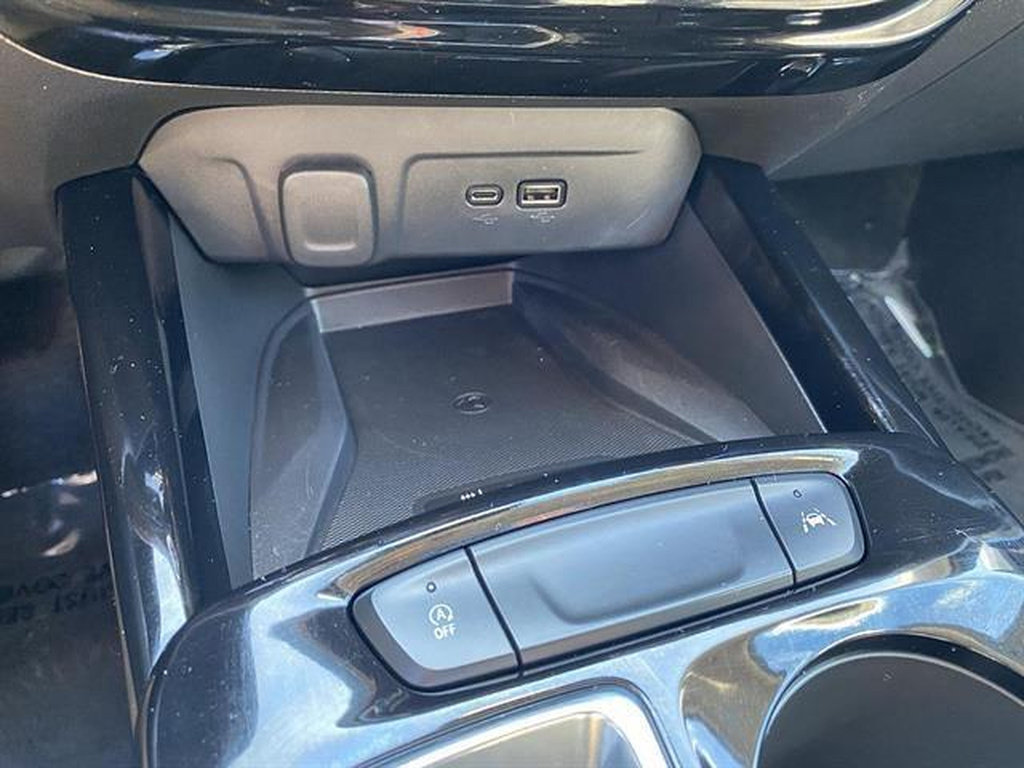 Certified 2024 Chevrolet Trax LT w/ Sunroof Package FWD image 53