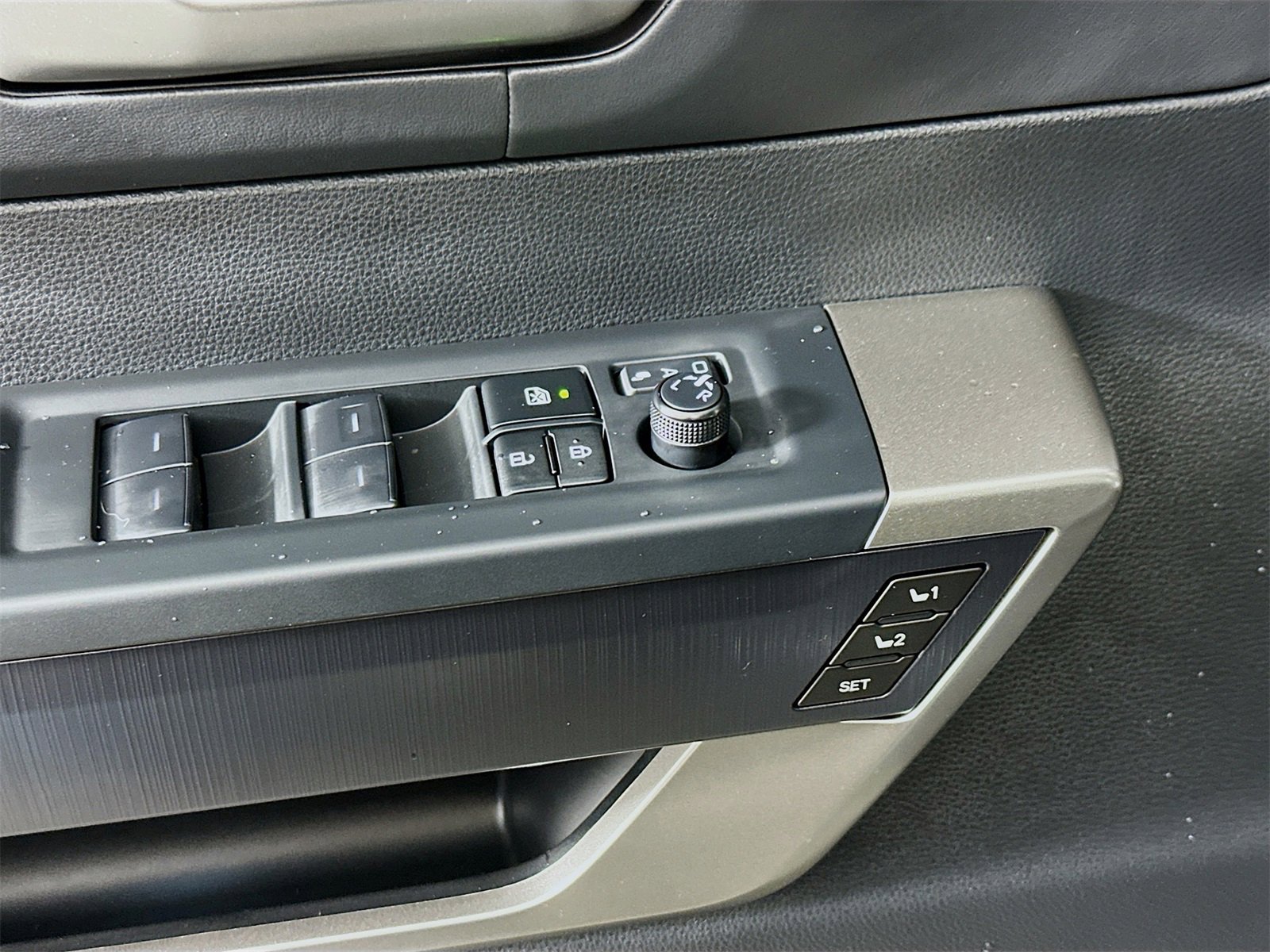 New 2026 Toyota Sequoia Platinum image 18