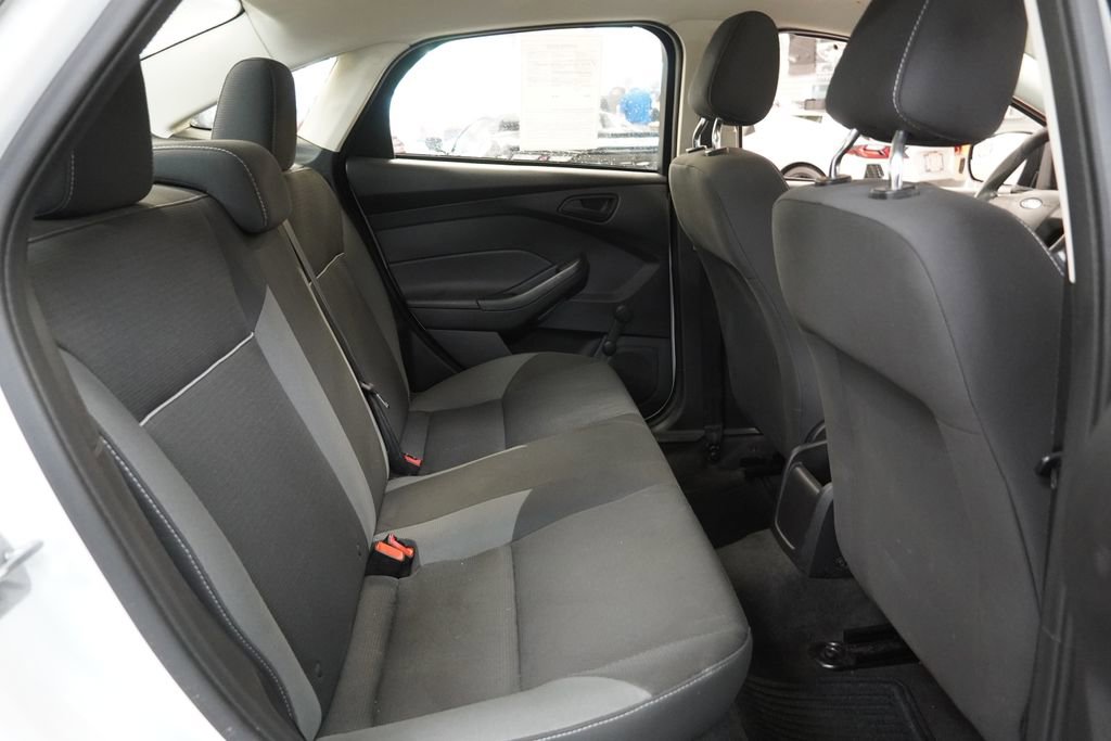 Used 2012 Ford Focus S FWD image 27
