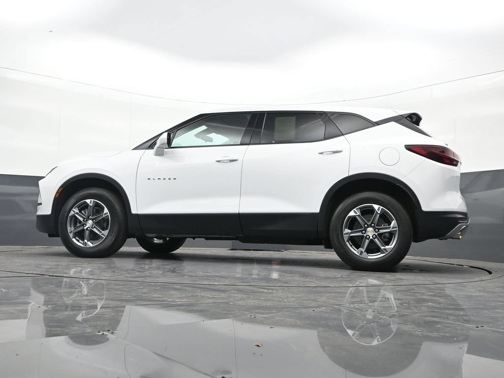 Used 2023 Chevrolet Blazer LT AWD/4WD image 30