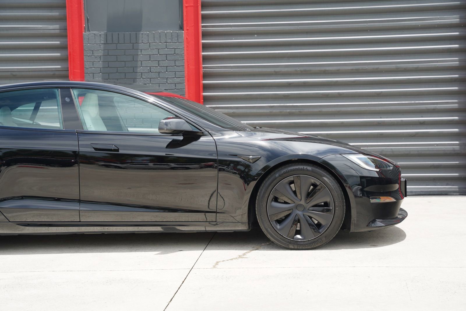 Used 2023 Tesla Model S AWD/4WD image 3
