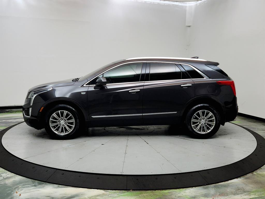 Used 2017 Cadillac XT5 Luxury w/ Driver Awareness Package FWD image 8