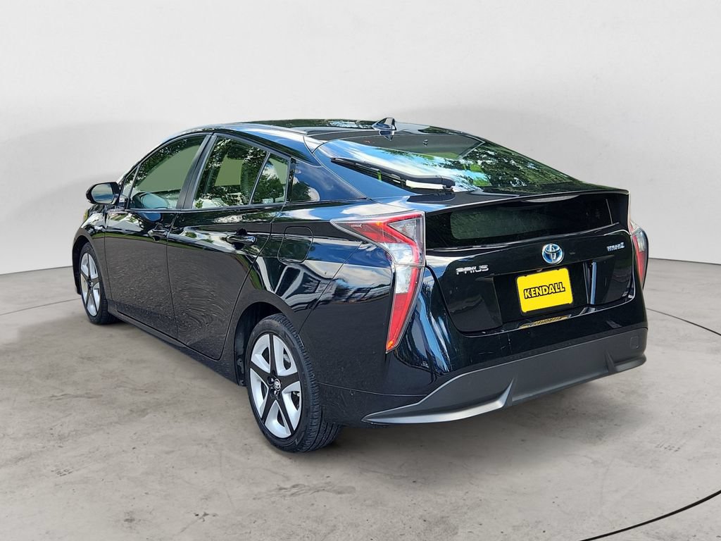 Used 2016 Toyota Prius Three Touring FWD image 7