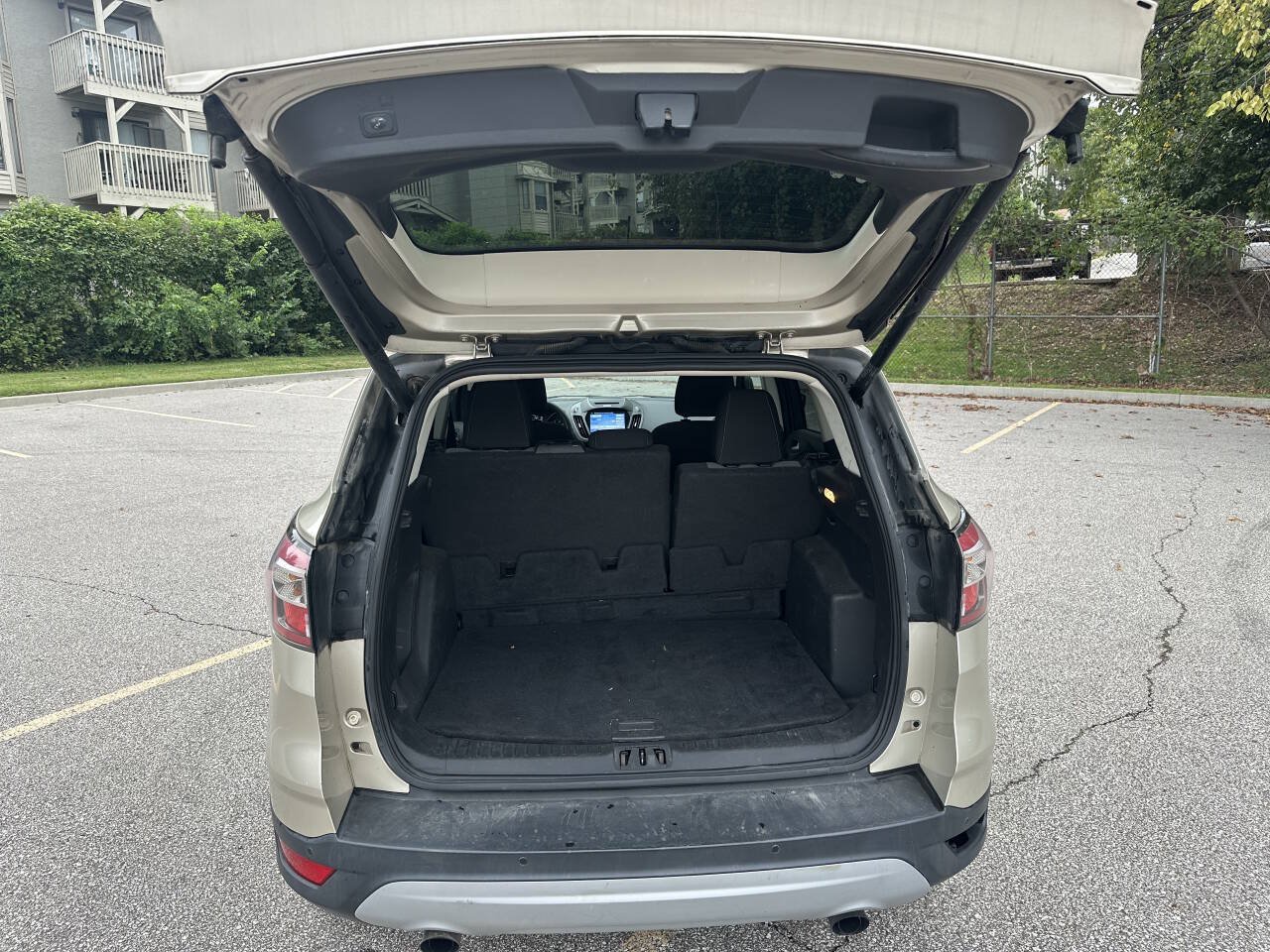 Used 2017 Ford Escape SE w/ Equipment Group 201A FWD image 5