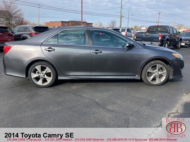 Used 2014 Toyota Camry SE FWD image 18