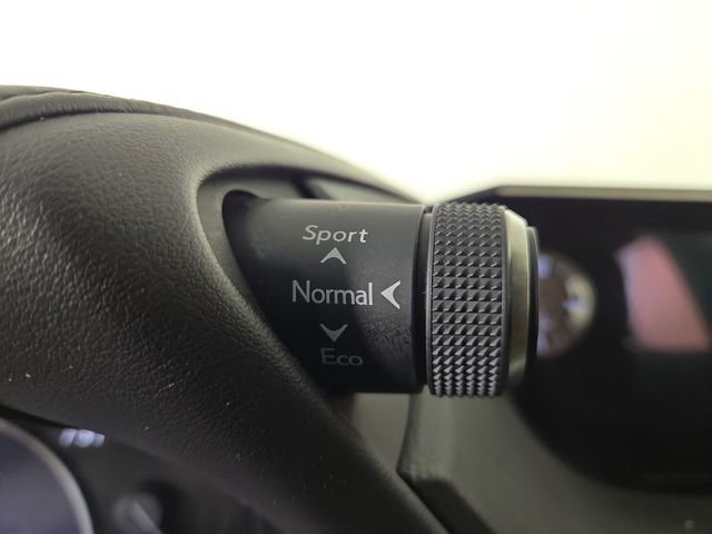 Used 2020 Lexus ES 300h w/ Accessory Package image 25