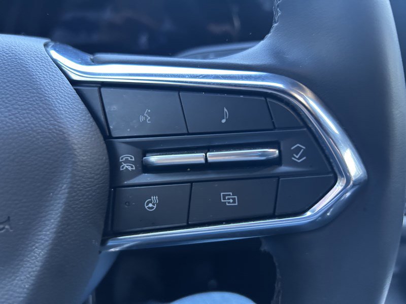 Used 2025 Chevrolet Equinox LT w/ Convenience Package II image 17