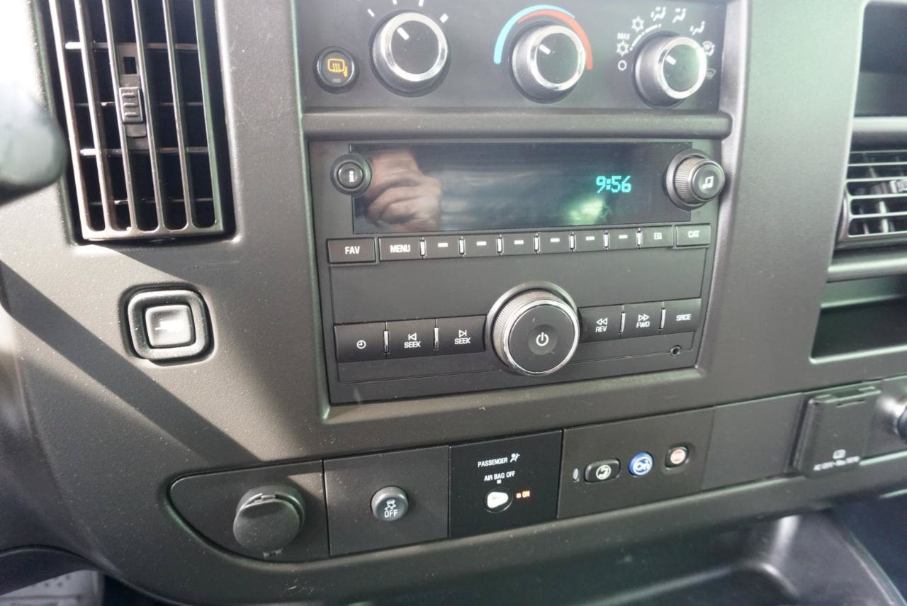 Used 2021 Chevrolet Express 2500 w/ Enhanced Convenience Package RWD image 19
