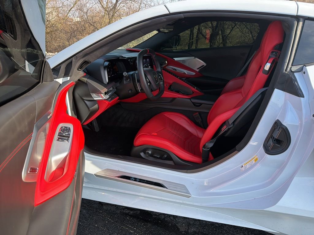 Used 2023 Chevrolet Corvette Stingray w/ Z51 Performance Package image 8