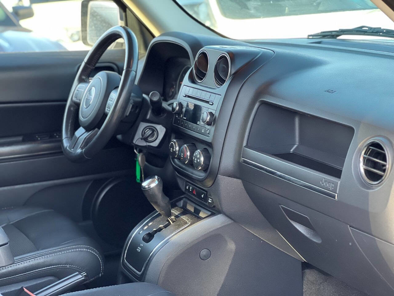 Used 2016 Jeep Patriot Sport w/ Power Value Group FWD image 14