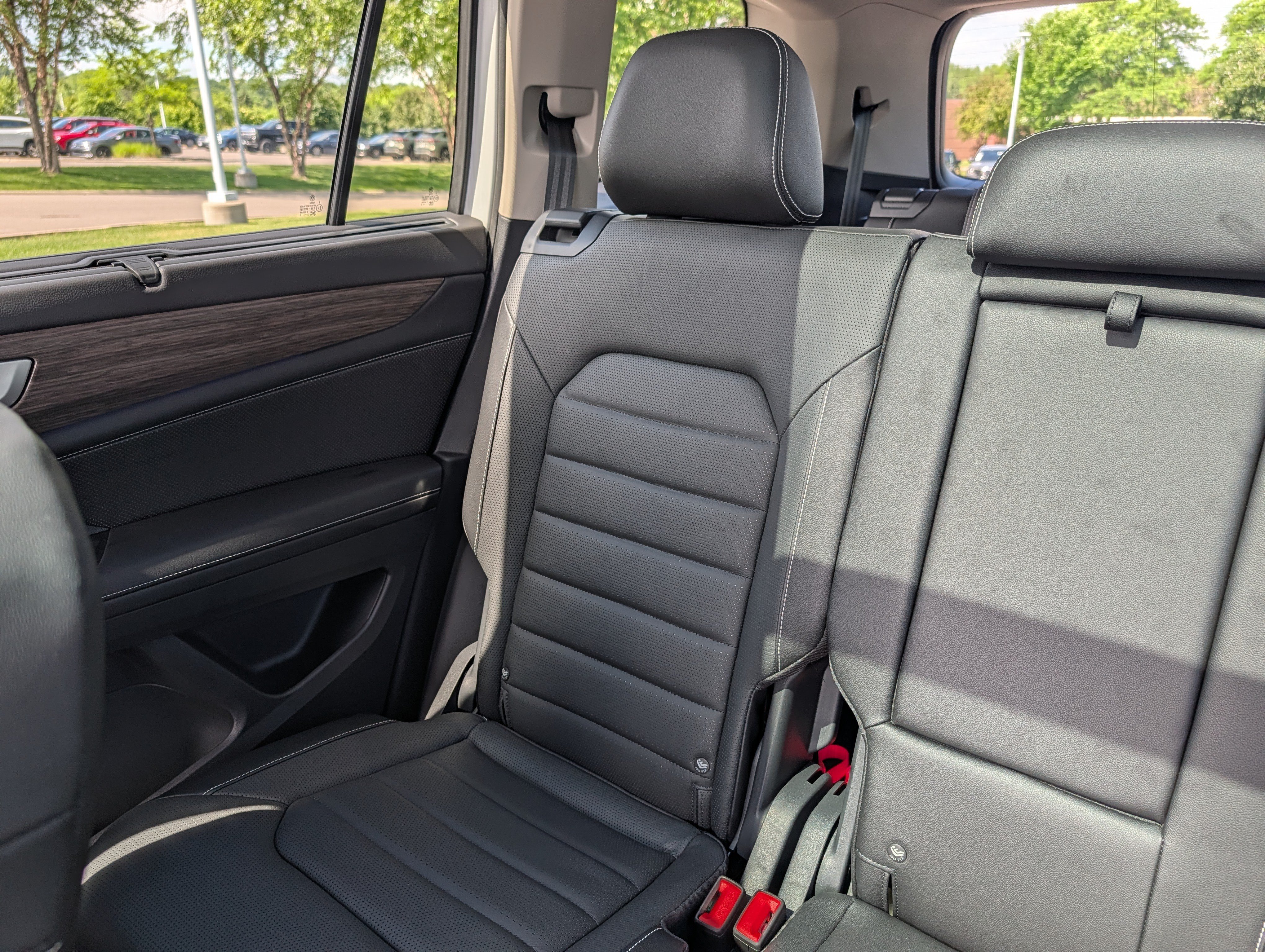 Certified 2024 Volkswagen Atlas SEL AWD/4WD image 12