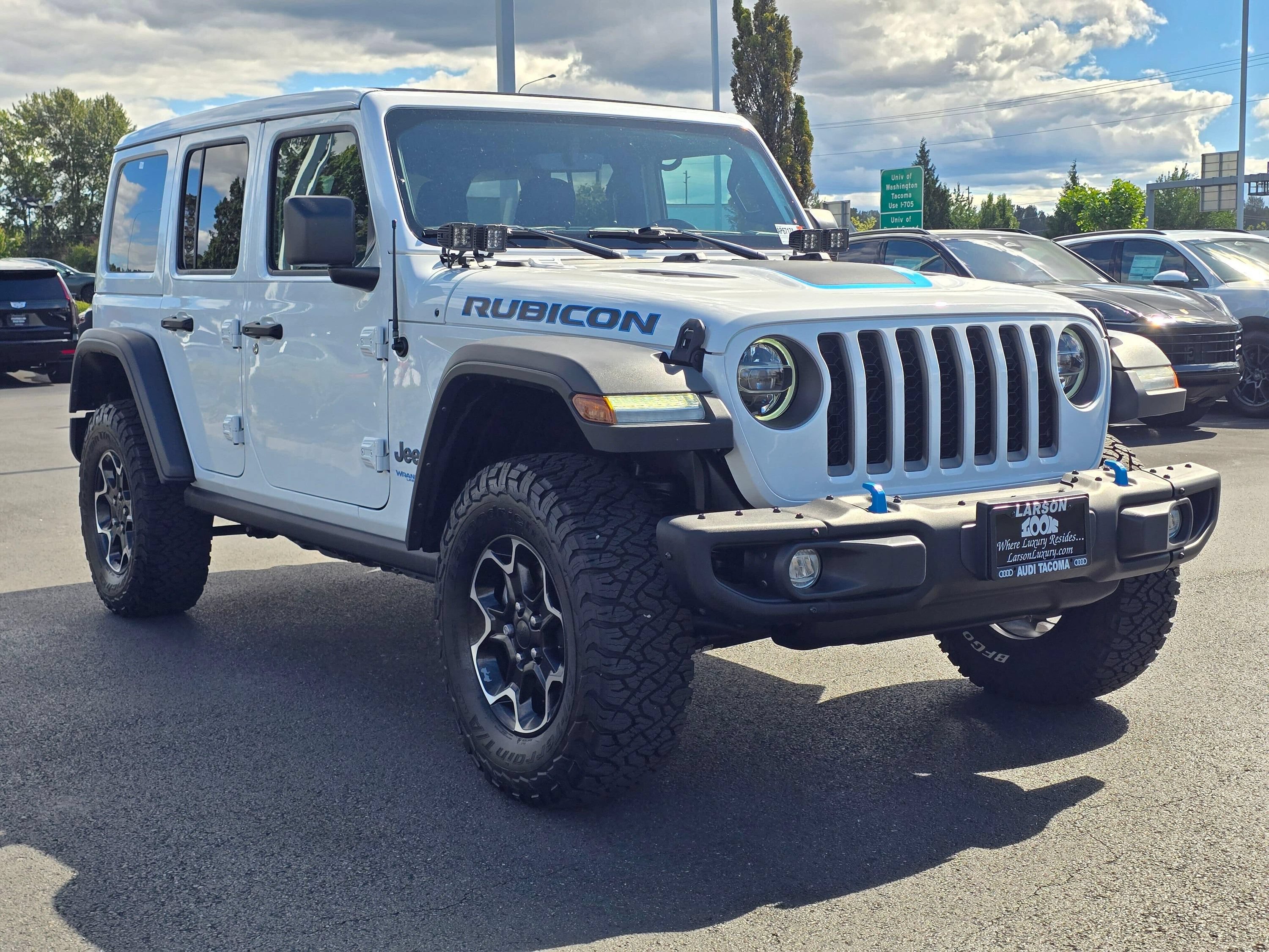 Used 2021 Jeep Wrangler Unlimited Rubicon 4xe w/ Steel Bumper Group AWD/4WD image 7
