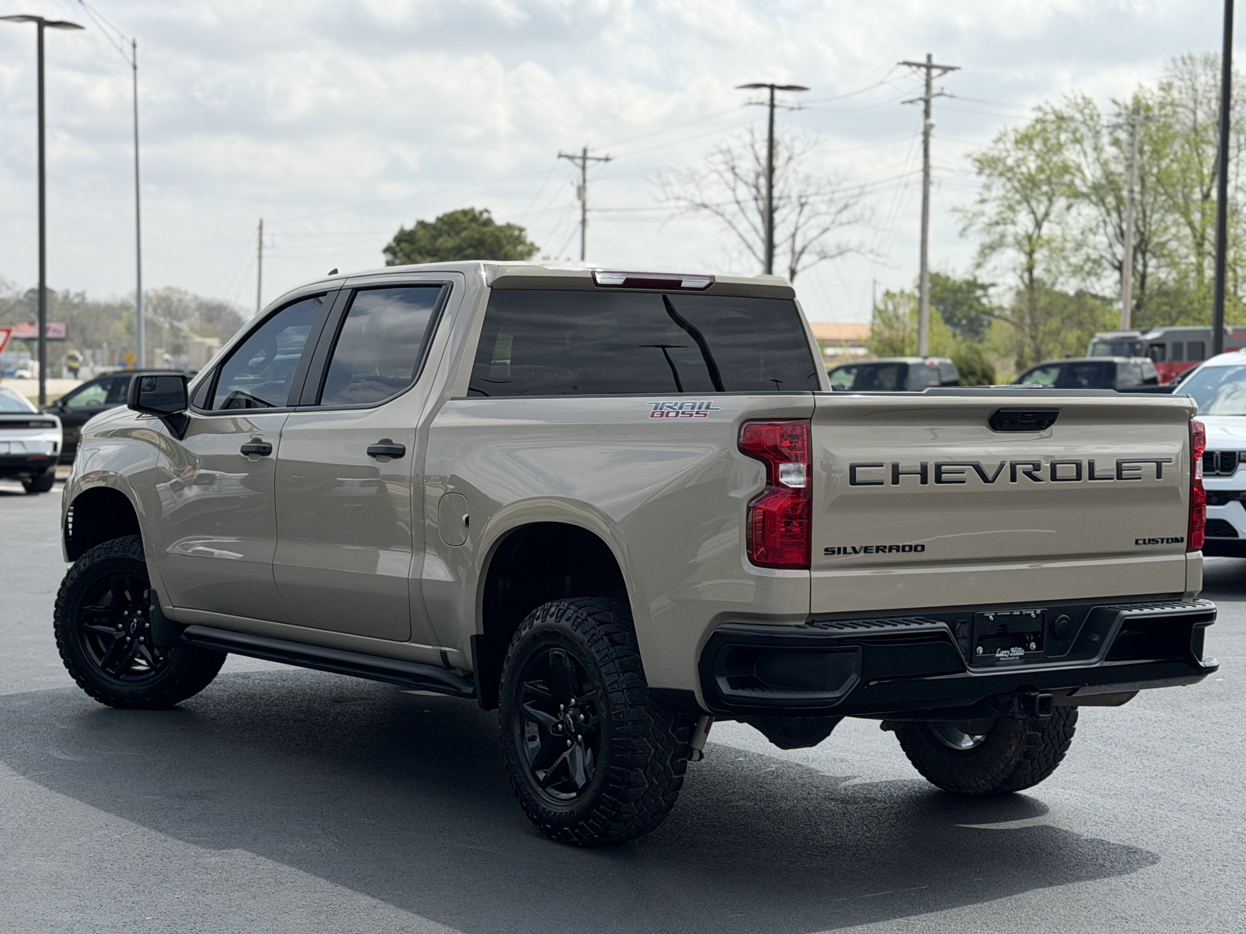 Used 2023 Chevrolet Silverado 1500 Custom Trail Boss AWD/4WD image 6
