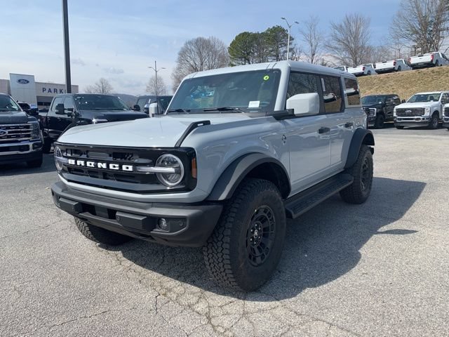 New 2026 Ford Bronco Outer Banks w/ Sasquatch Package AWD/4WD image 4