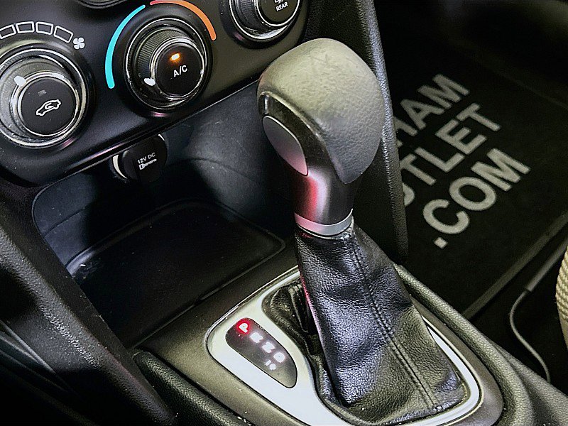 Used 2015 Dodge Dart SXT image 16