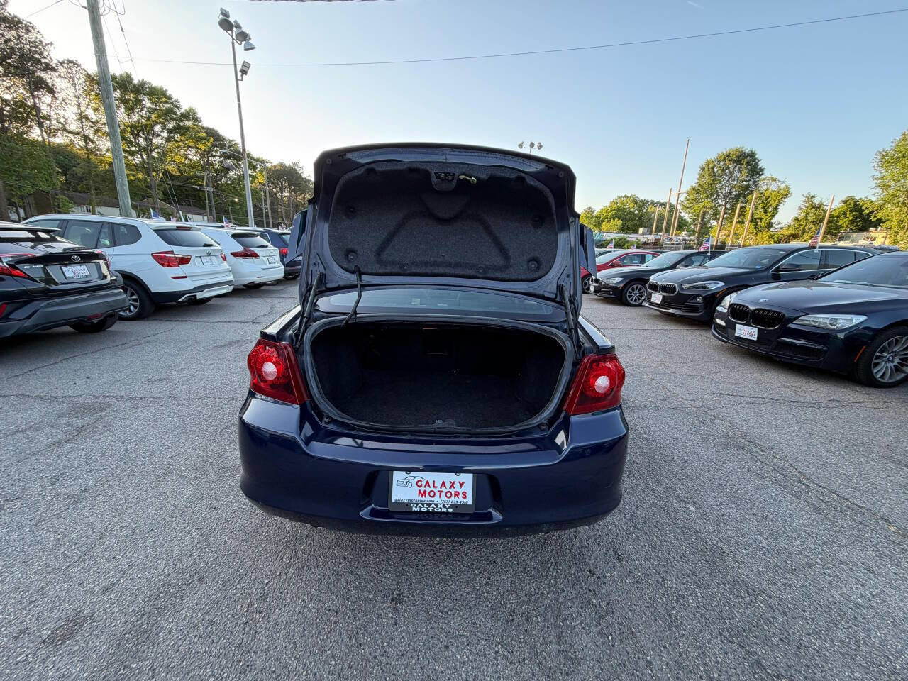 Used 2013 Dodge Avenger SE FWD image 18