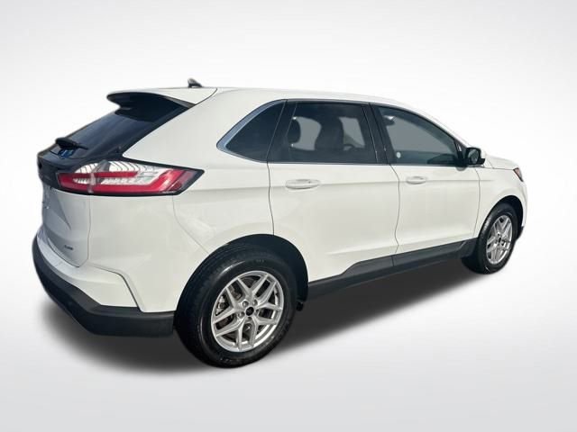 Used 2024 Ford Edge SEL image 5
