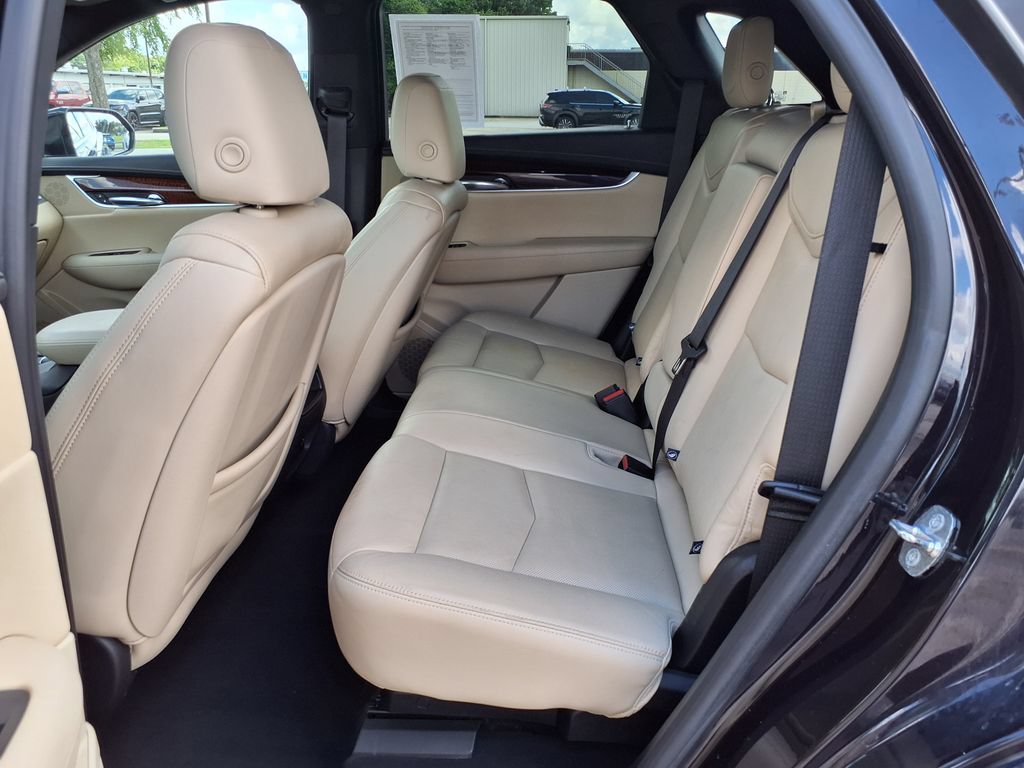 Used 2018 Cadillac XT5 Luxury FWD image 15