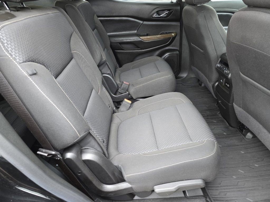 Used 2023 GMC Acadia SLE w/ Driver Convenience Package image 16