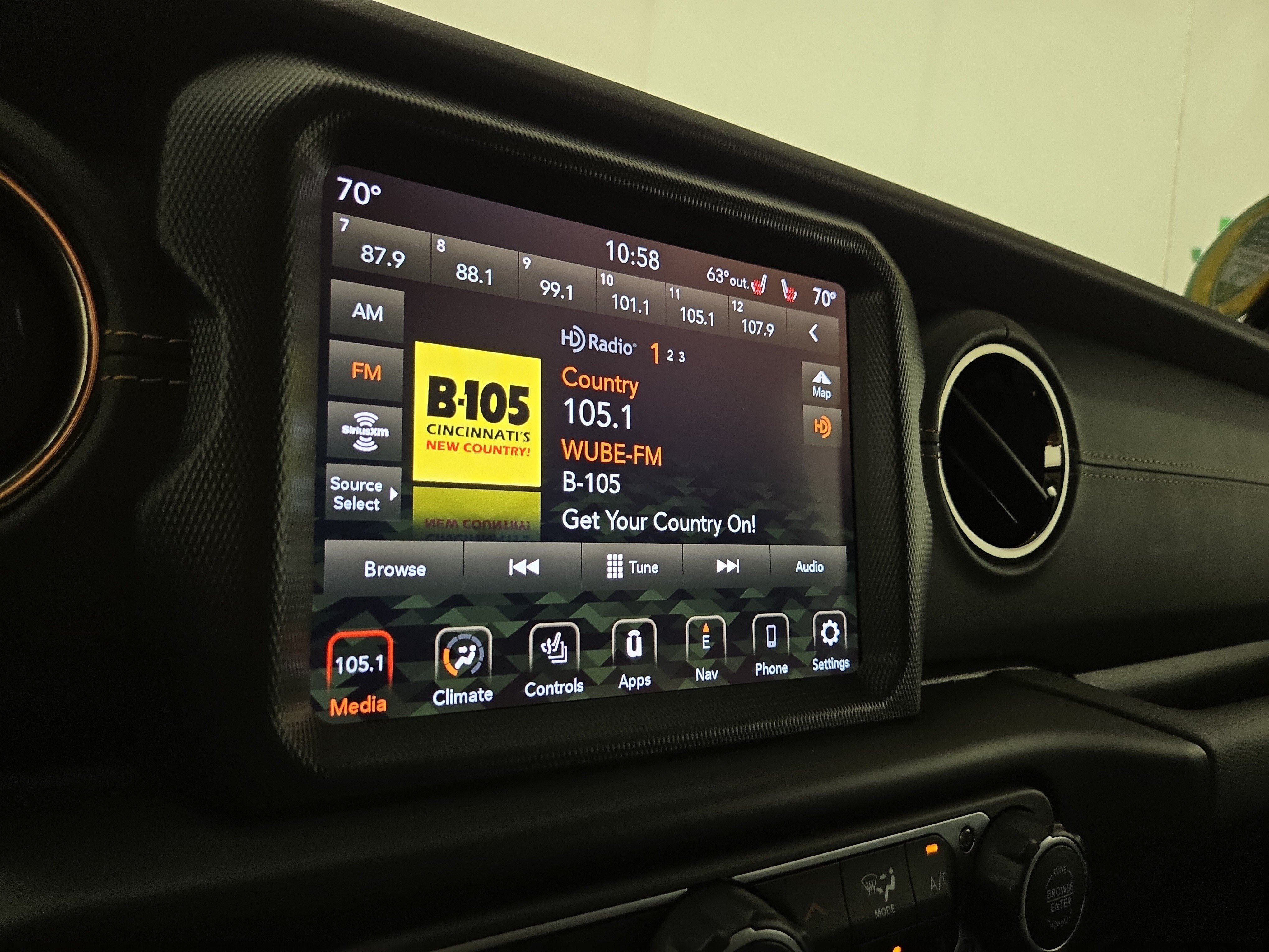 Certified 2023 Jeep Wrangler Unlimited Sahara AWD/4WD image 20