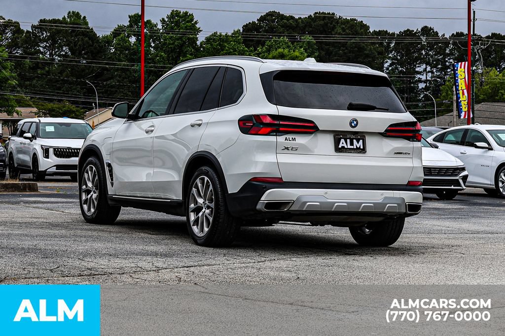Used 2024 BMW X5 xDrive50e AWD/4WD image 6