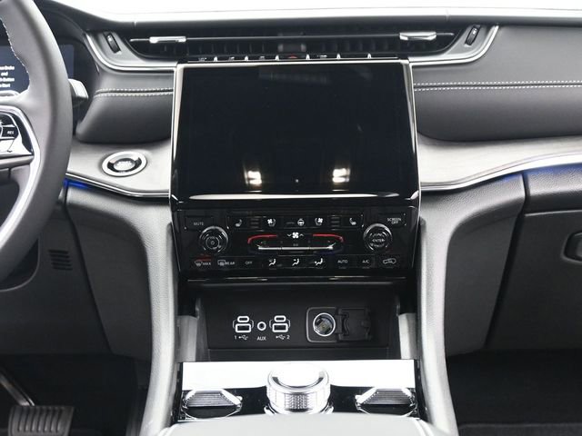 New 2025 Jeep Grand Cherokee L Overland w/ Trailer Tow Package image 27