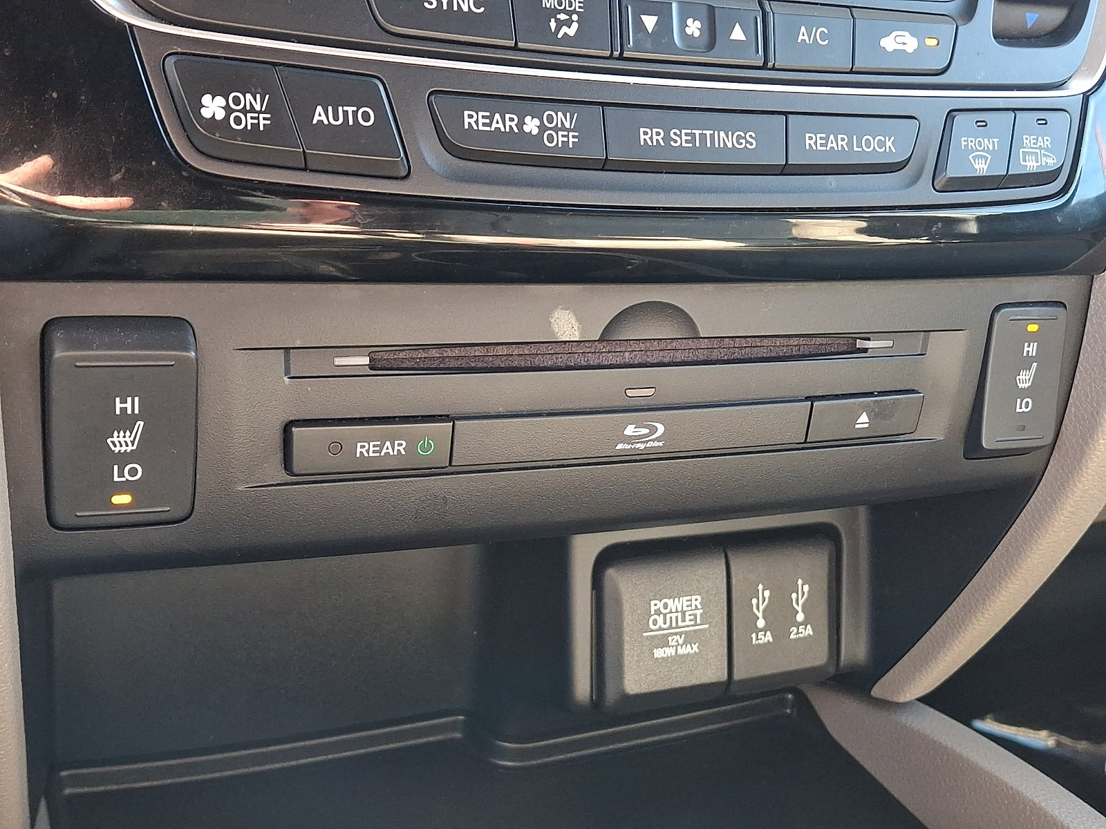 Used 2016 Honda Pilot Touring image 27