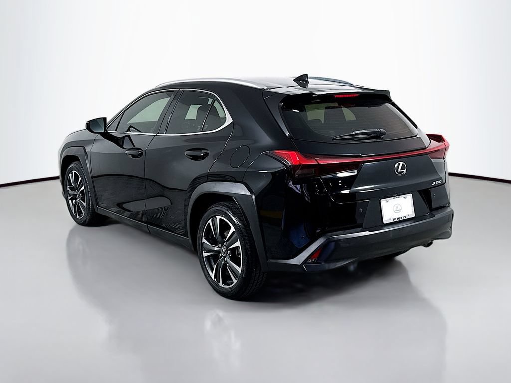 Used 2020 Lexus UX 200 w/ Premium Package FWD image 7
