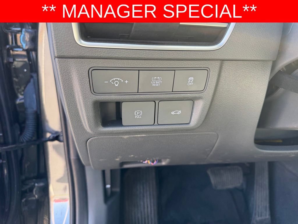 Used 2025 Hyundai Sonata SEL FWD image 16