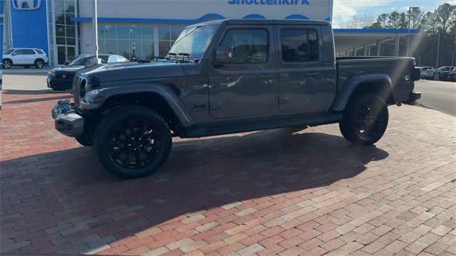 Used 2022 Jeep Gladiator Overland image 7