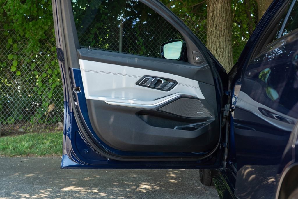 Used 2023 BMW M3 Competition image 17