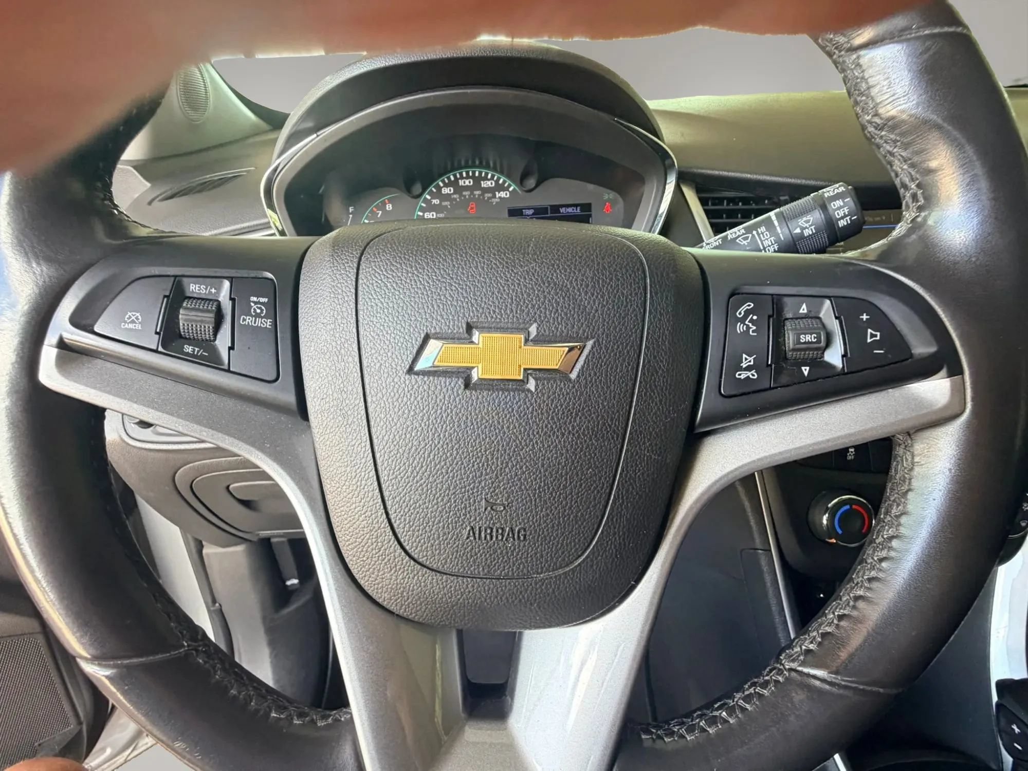 Used 2019 Chevrolet Trax LT w/ LT Convenience Package FWD image 14