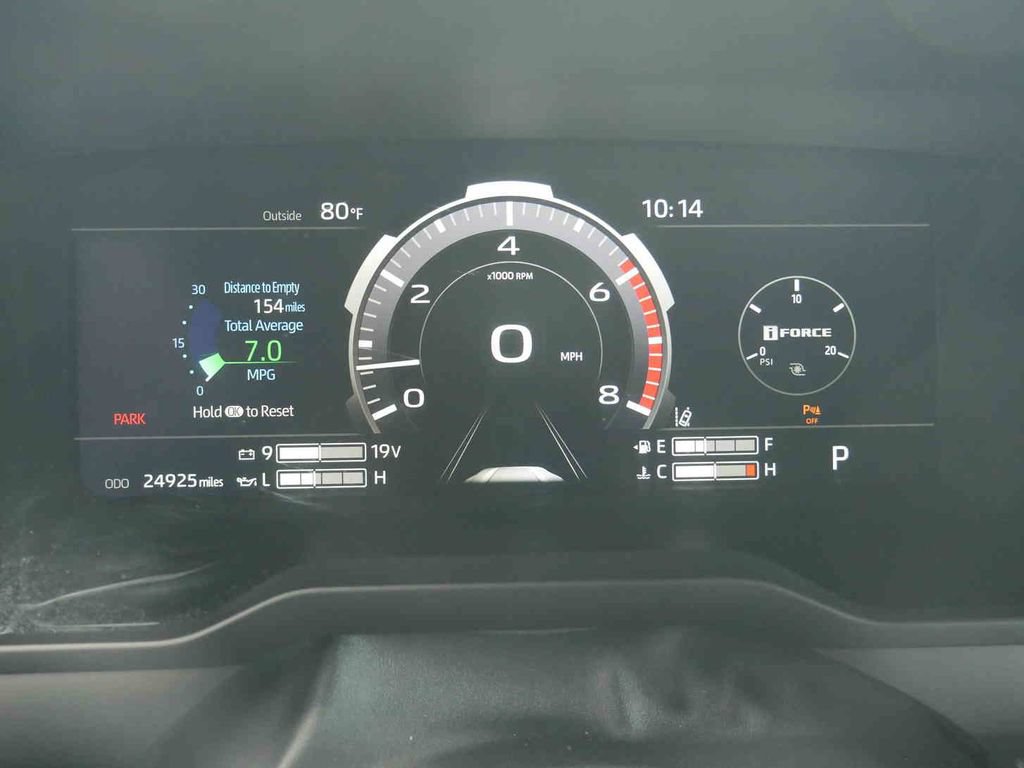 Used 2024 Toyota Tundra Platinum AWD/4WD image 44
