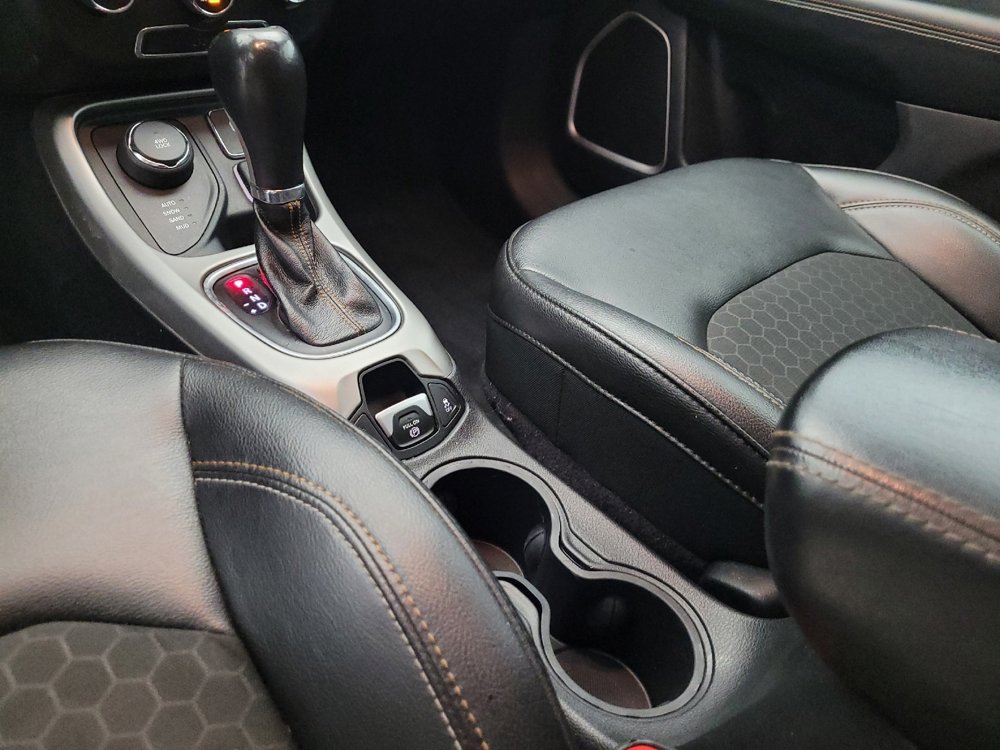 Used 2018 Jeep Compass Latitude image 26