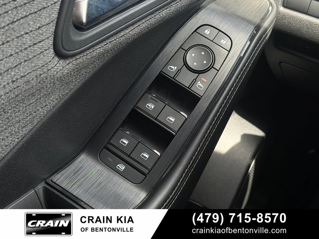 Used 2023 Nissan Rogue SV AWD/4WD image 10