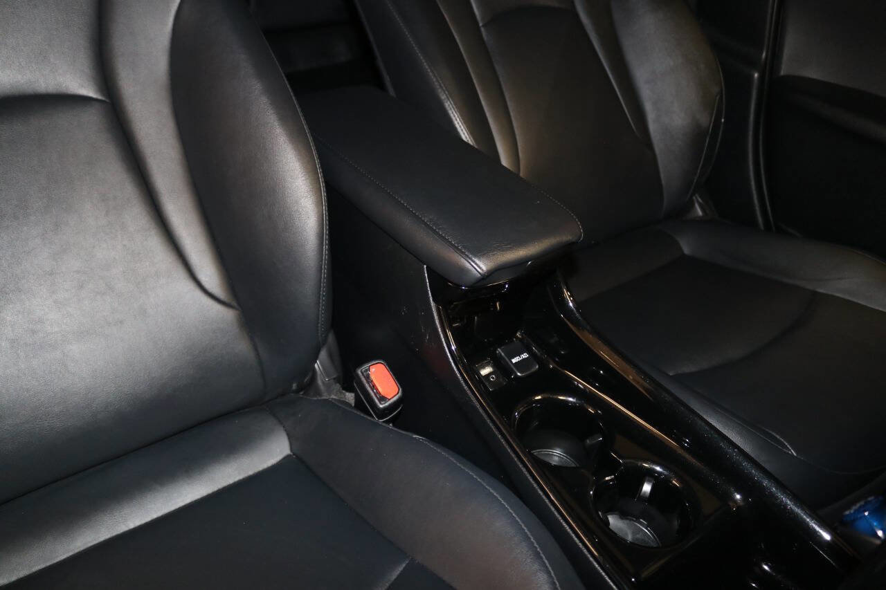 Used 2017 Toyota Prius Prime Advanced image 67