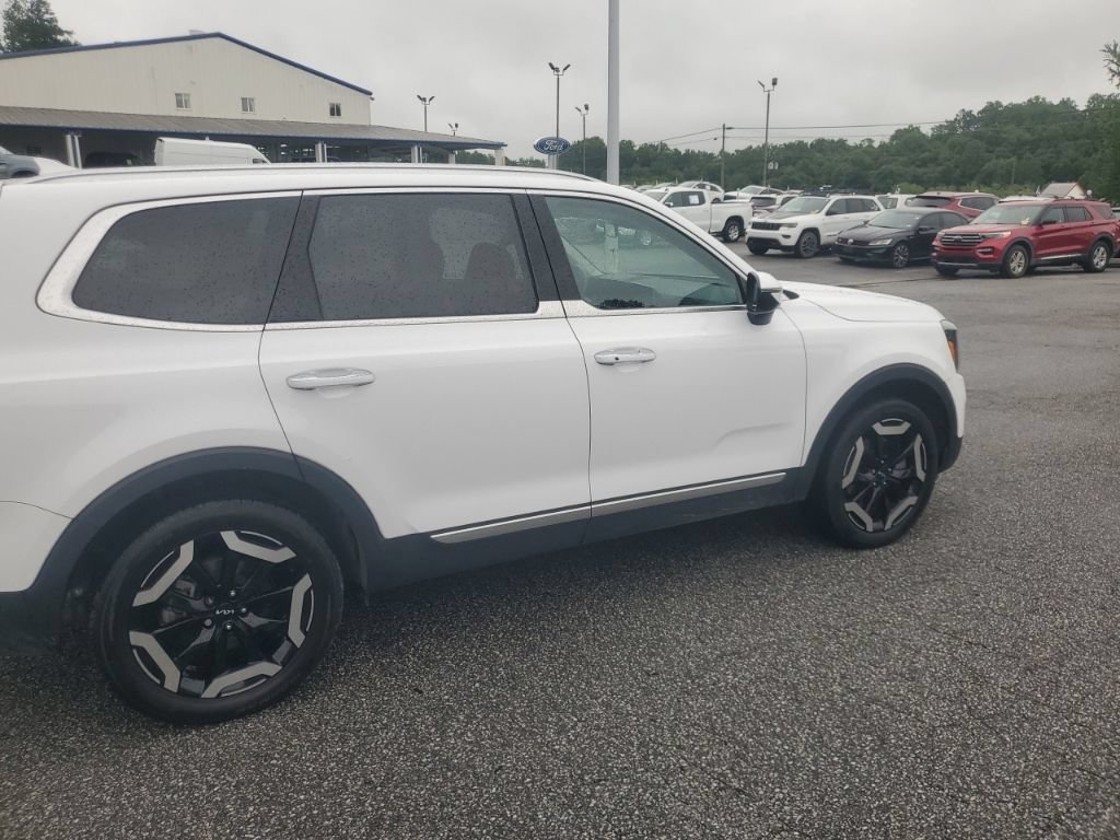 Used 2023 Kia Telluride S w/ S Sunroof Package FWD image 7