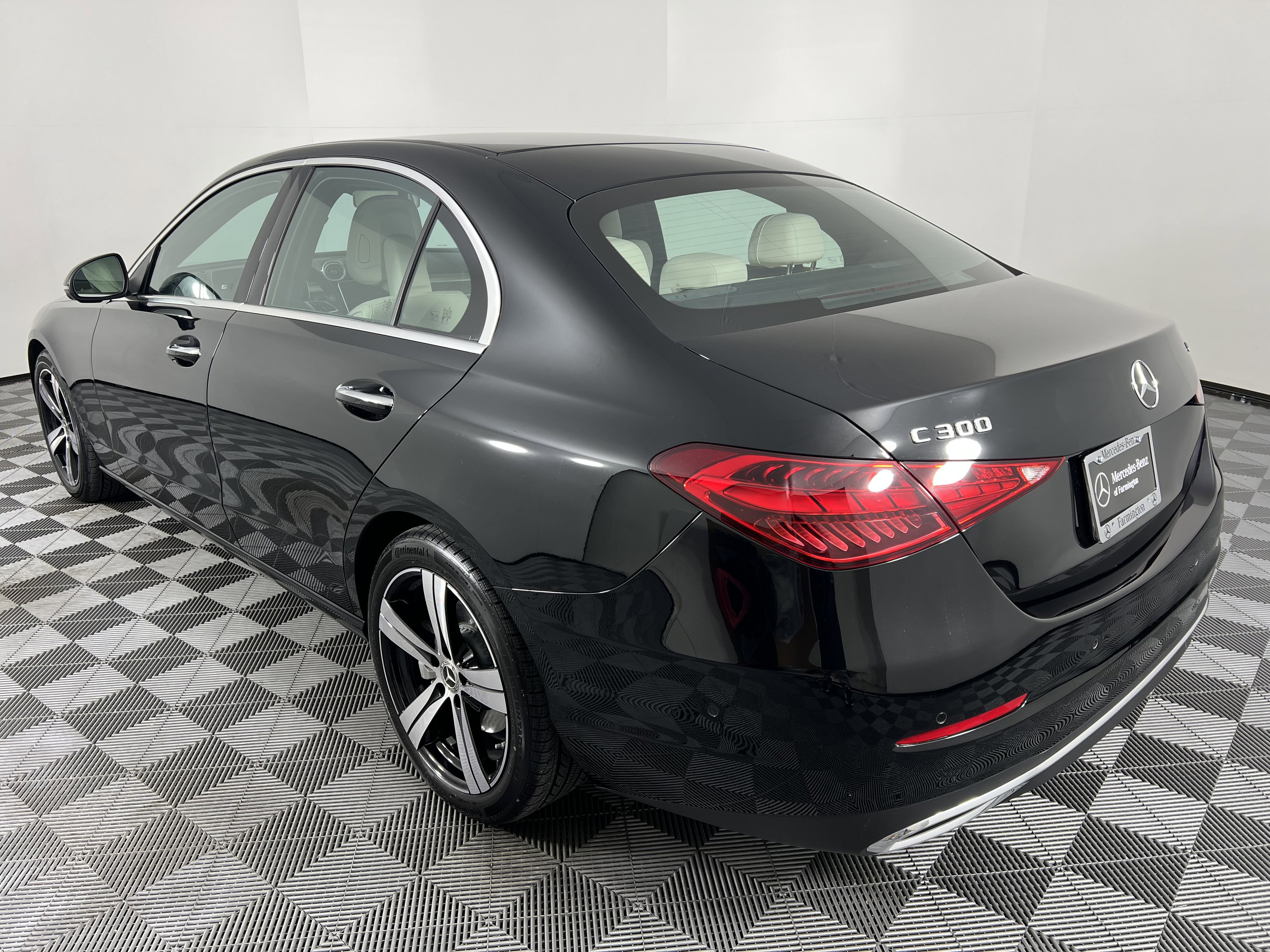 Certified 2025 Mercedes-Benz C 300 4MATIC Sedan image 10