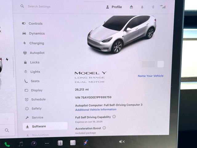 Used 2023 Tesla Model Y Long Range image 12